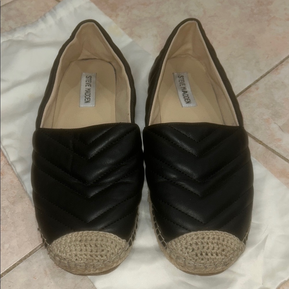 Steve Madden Black and Tan Espadrille Flats